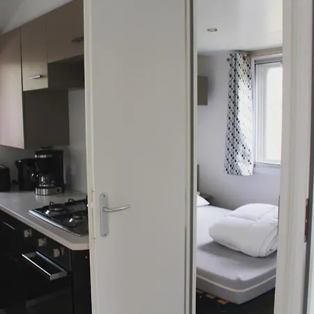 Campsite 4 A 8 Personnes