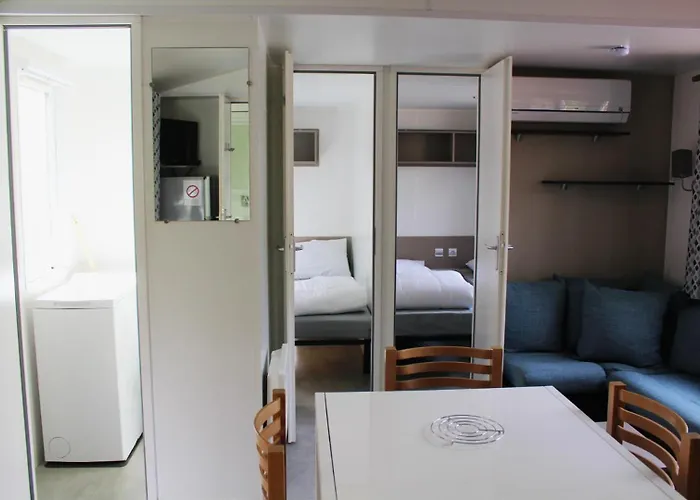 4 A 8 Personnes Сasa de vacaciones *