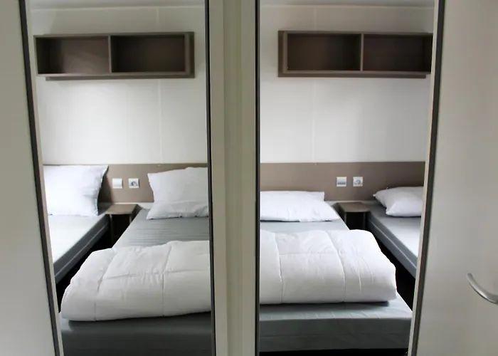 4 A 8 Personnes Сasa de vacaciones *